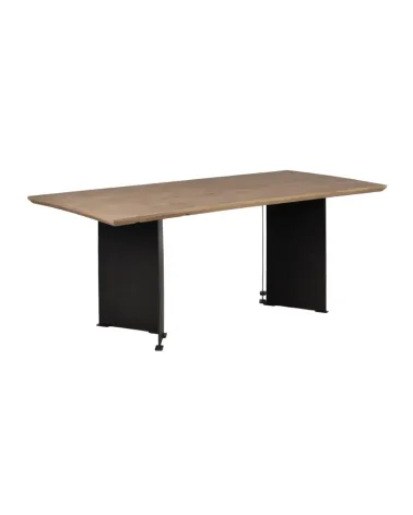 Mesa Essy