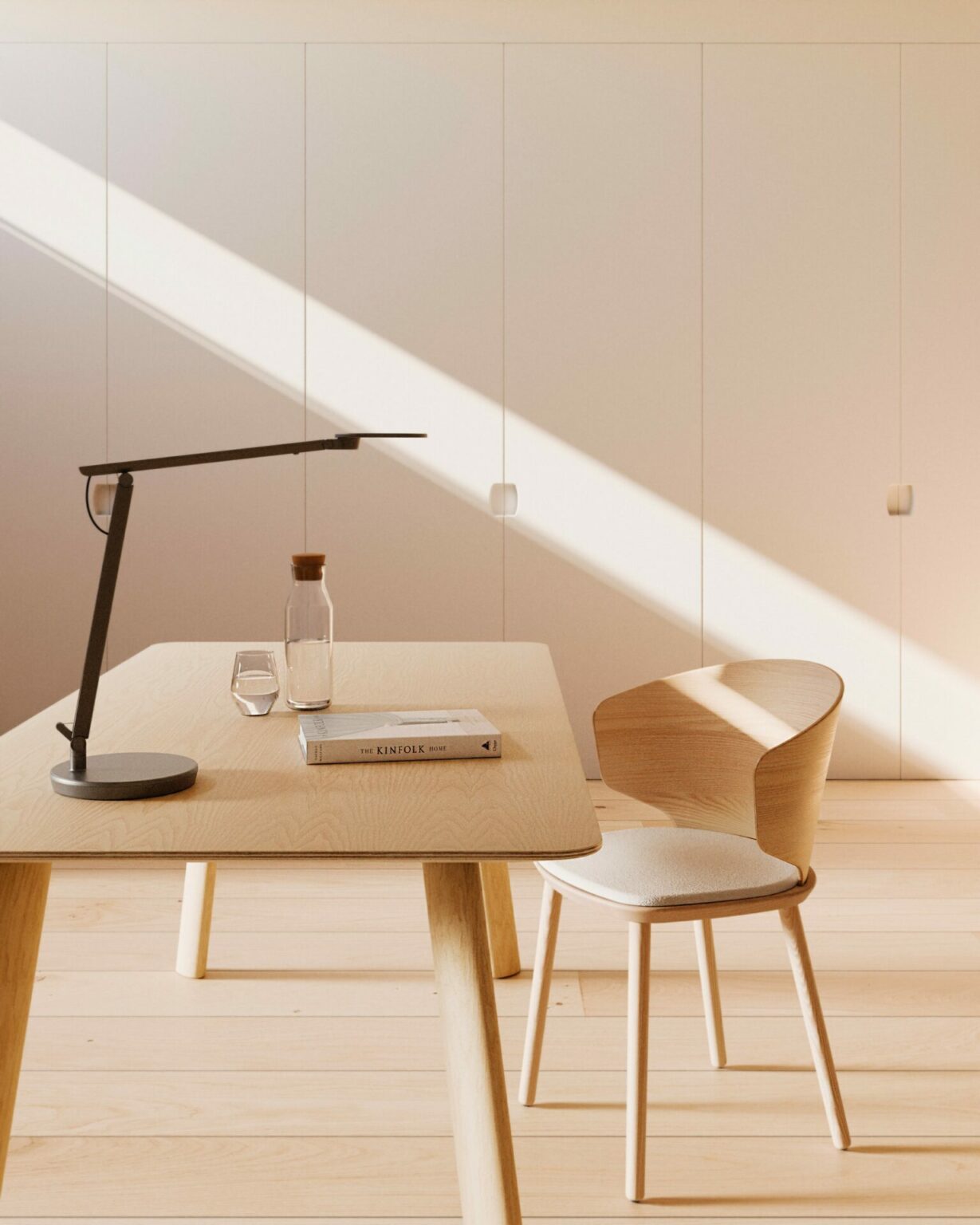 Silla Alcor con reposabrazos y asiento tapizado
