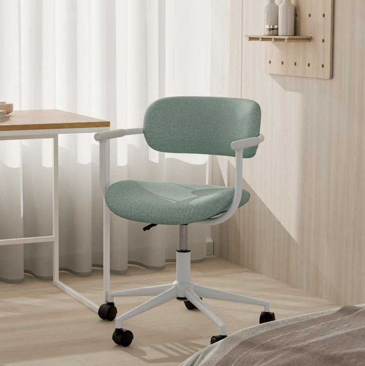 Silla Oxord en oferta en color menta en zona de home office